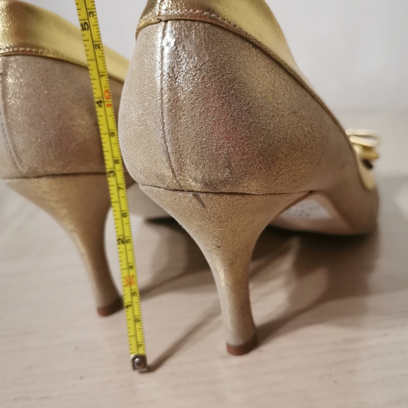 Amante Open Toe Pumps - Picture 14 of 16